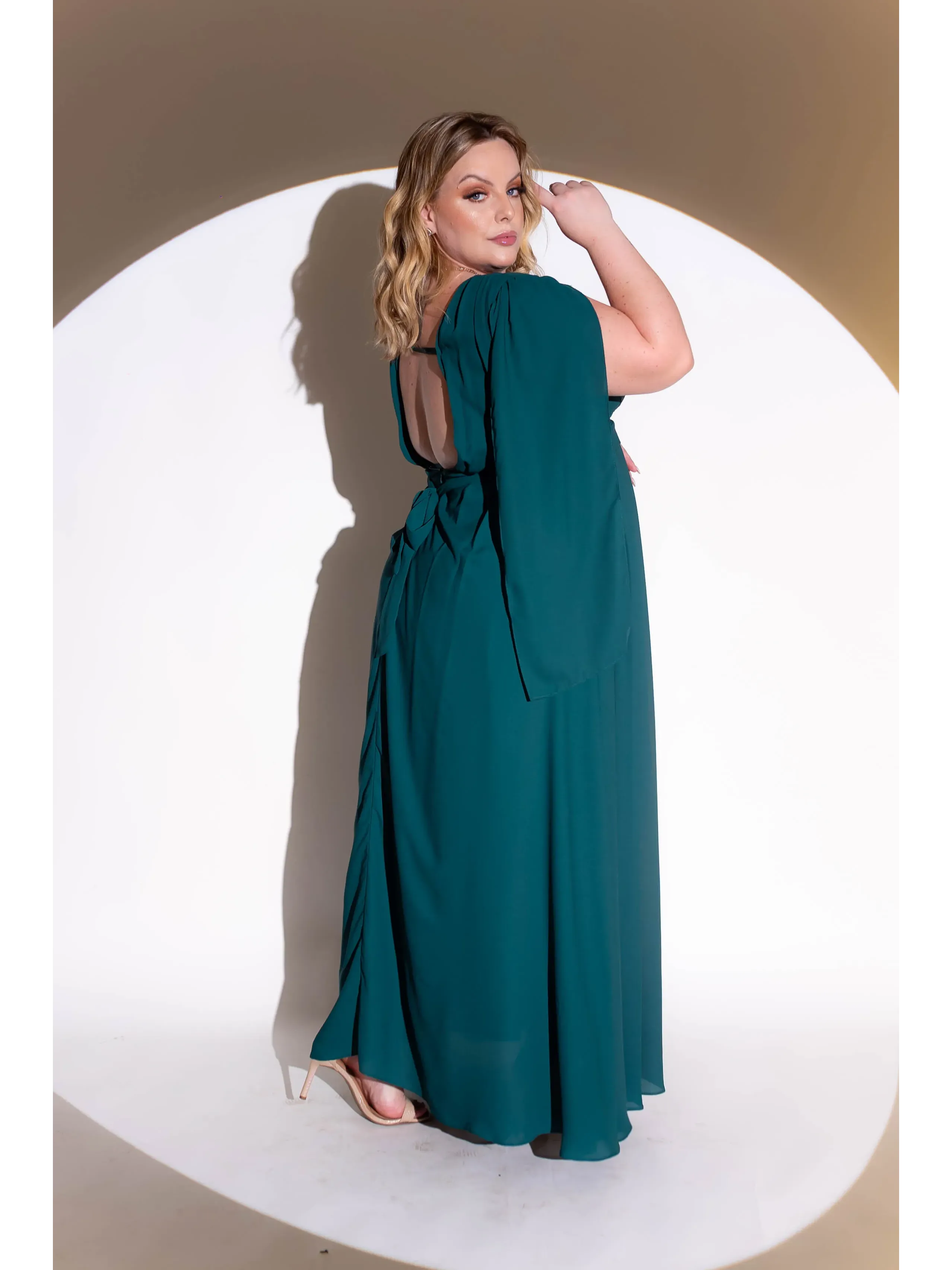vestido longo verde escuro, capa ombro tecido fluido KK1.2.webp