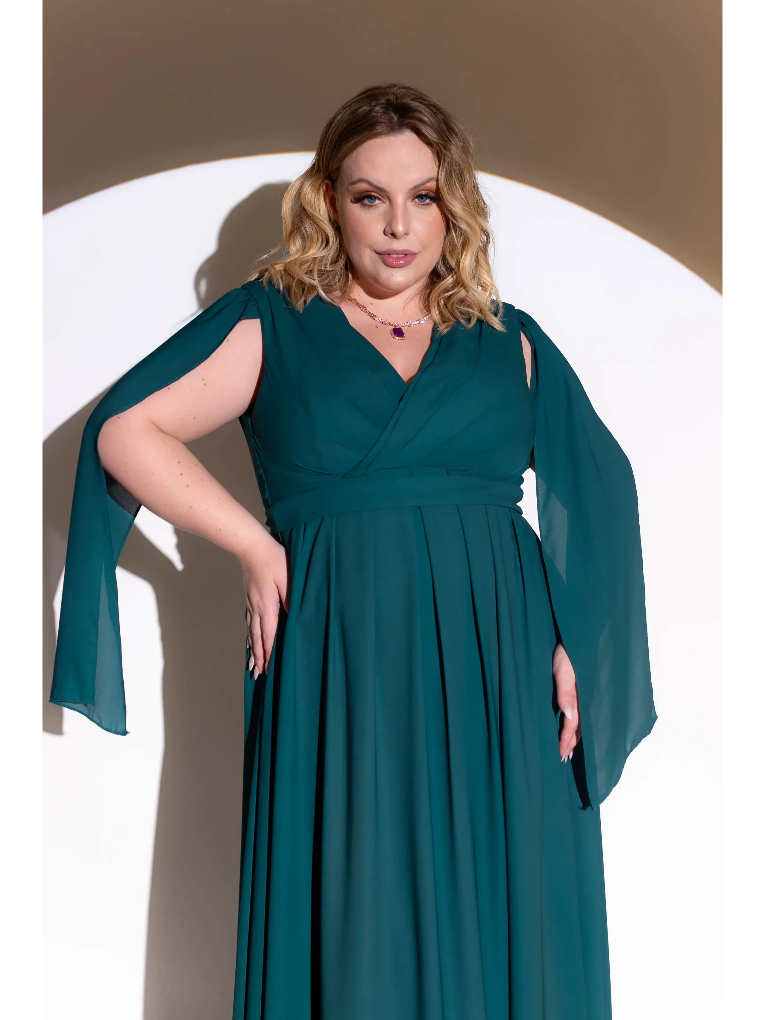 vestido longo verde escuro, capa ombro tecido fluido KK1.1.webp