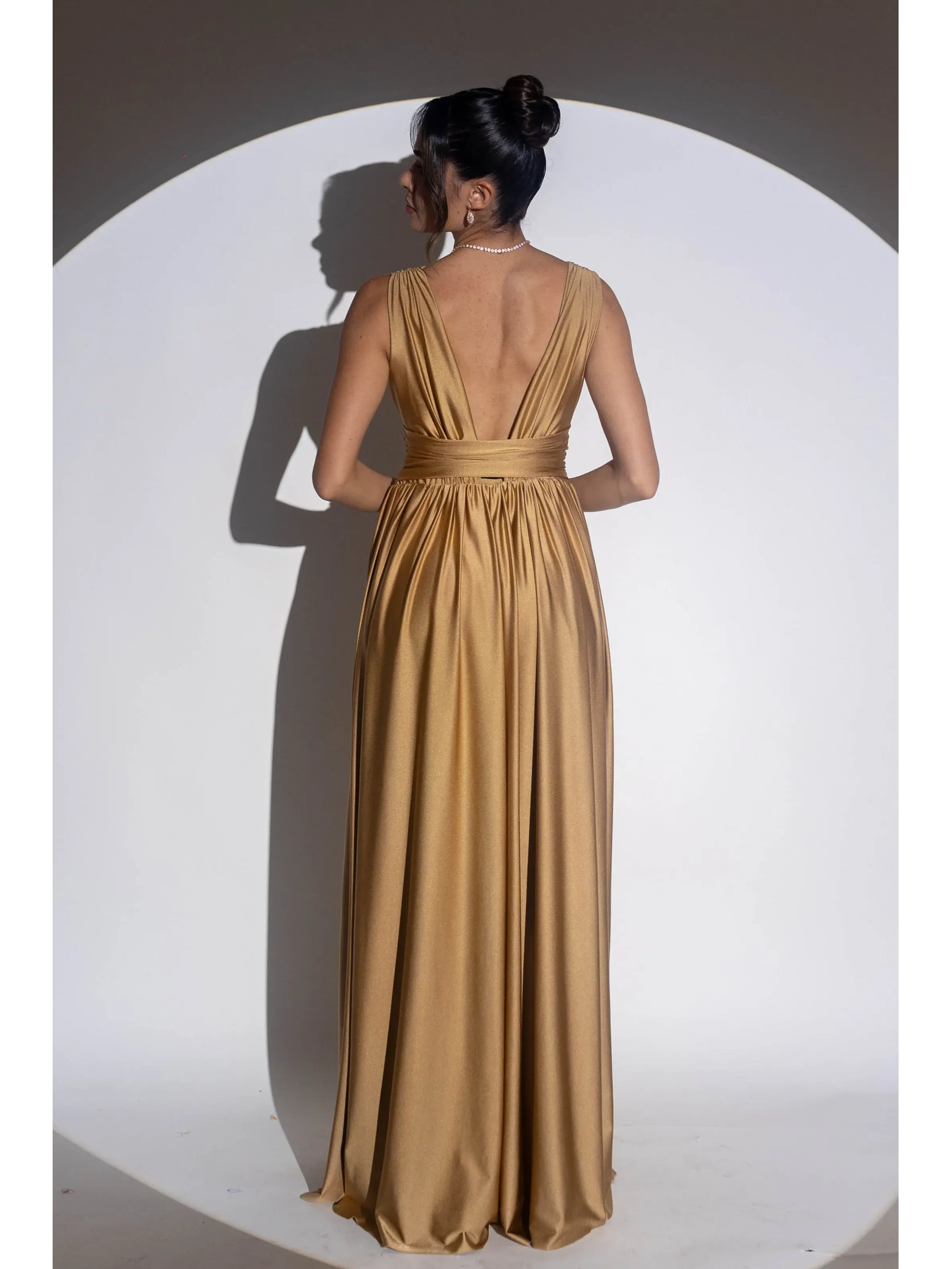 Longo dourado alça larga, cinto cruzado saia solta fenda easy fit RAJ19.webp